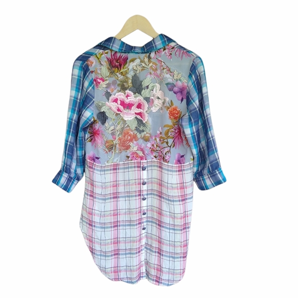 Soft Surroundings Tops - Gorgeous Johnny was inspired floral 3/4 flannel